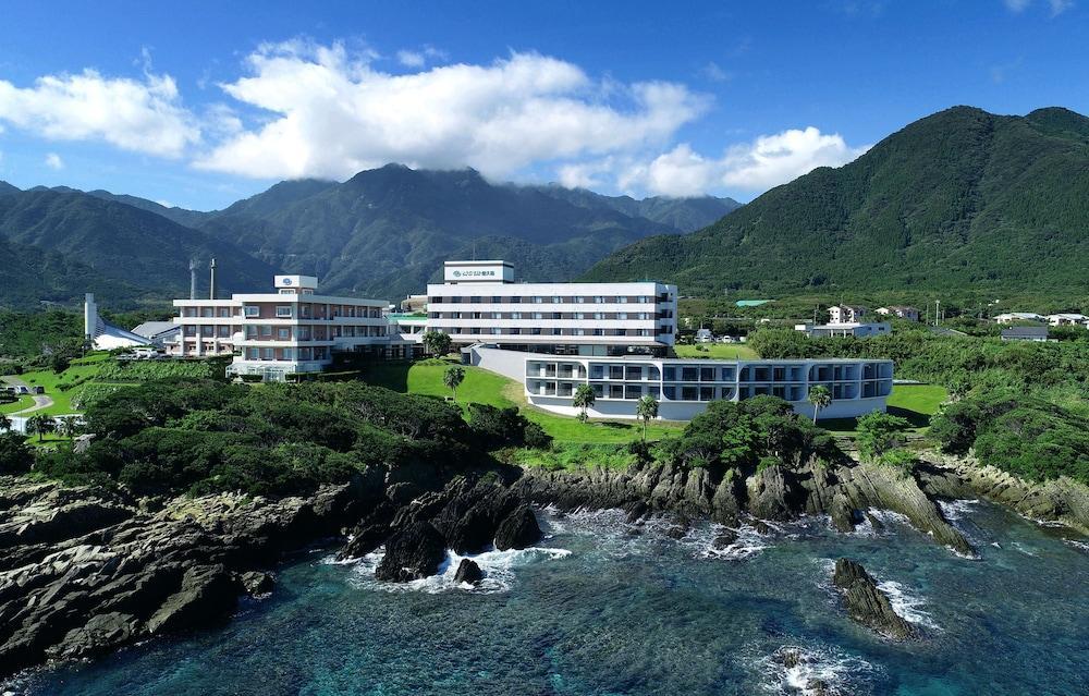 The Hotel Yakushima Ocean & Forest Bagian luar foto