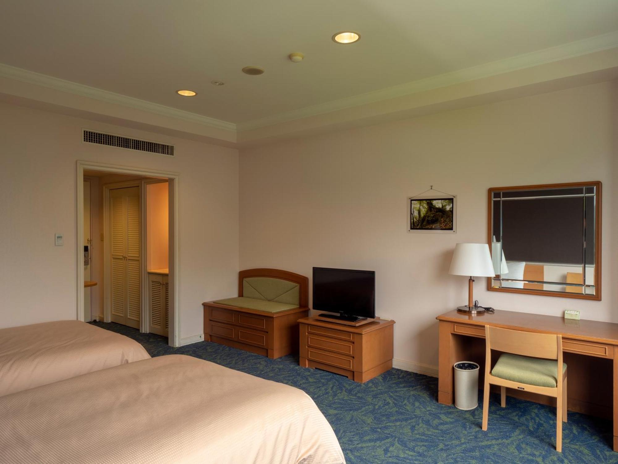 The Hotel Yakushima Ocean & Forest Bagian luar foto